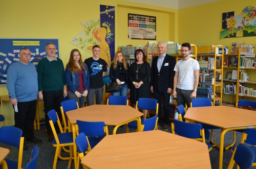 201704051421000.skola