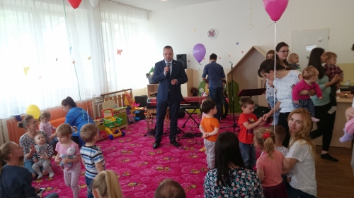 201905311224350.den-deti-terasacik6