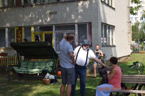 201908261223550.stretli-sme-sa-na-pikniku-v-komunitnej-zahrade-1-1