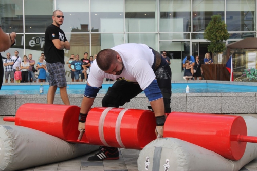 201909111333400.strongman-18-terasa001