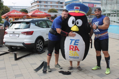 201909111333400.strongman-18-terasa004