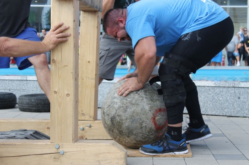 201909111333400.strongman-18-terasa007